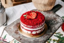 anniversary cake
